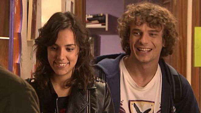 Temporada 3 Capítulo 580 - Adriana se declara