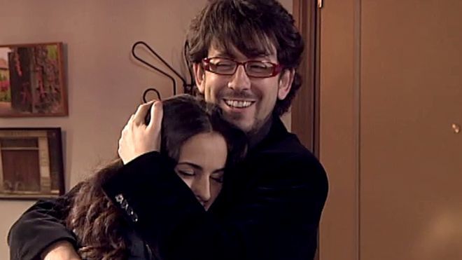 Temporada 3 Capítulo 594 - Adriana pide ayuda a su padre