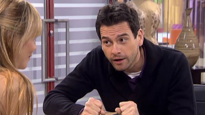 Temporada 3 Capítulo 635 - Besos de cine entre Diego y Adriana