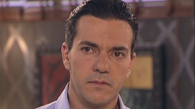 Temporada 3 Capítulo 737 - Isabel se declara a Nacho