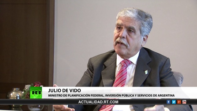 2013-12-09 - Entrevista con Julio De Vido, ministro de Planificación Federal, Inversión Pública y Servicios de Argentina