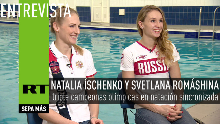 con Natalia Íschenko y Svetlana Romáshina, campeonas olímpicas en natación sincronizada