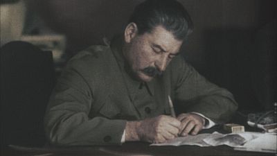 Stalin - Episodio 2: Rojo