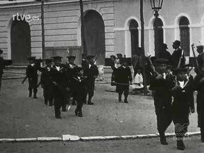 MANIOBRAS DE UNA COLUMNA INFANTIL