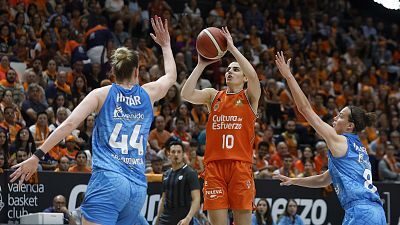 Baloncesto - Liga Endesa. Play Off final 2º Partido: Valencia BC - Perfumerías Avenida