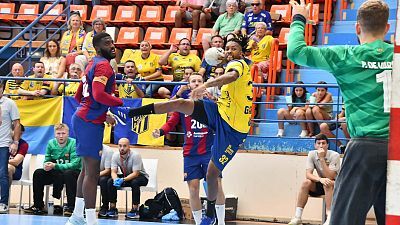 La Asobal arranca con un emocionante empate entre Bidasoa y Barça (26-26 )