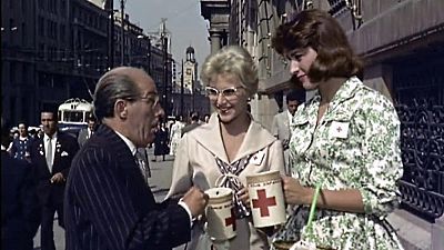 Las chicas de La Cruz Roja (presentación)