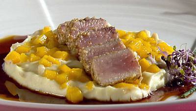 Bonito en tataki con suave de patata