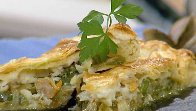 Empanada de bacalao y berberechos