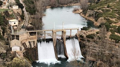 El agua en la balanza