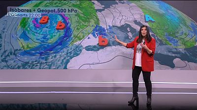 Dilluns de treva, però no guardeu els paraigües la pluja i la neu tornaran aviat