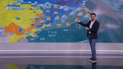 Tarda de fortes tempestes amb calamarsa, pedra i ventades a l'oest