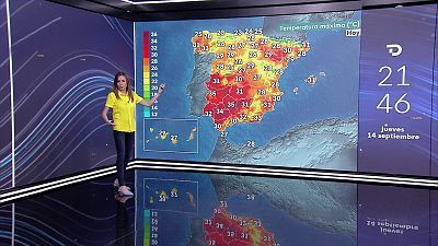 En la mitad sur, Pirineos e Ibérica oriental se prevén chubascos y tormentas, que pueden ser localmente fuertes que se extenderán a la zona centro al final del día