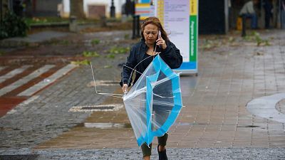 Este viernes, cielos nubosos, precipitaciones, viento y nieve