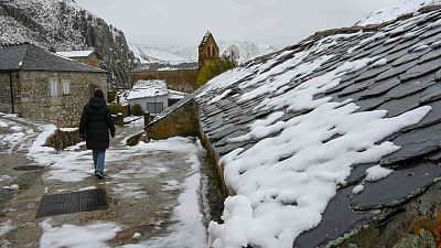 Fuerte viento en el levante y bajada de temperaturas generalizada en casi toda España