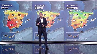 Intervalos de viento fuerte y/o rachas muy fuertes en el bajo Ebro, sin descartarlos en Ampurdán y litorales de Almería y Baleares