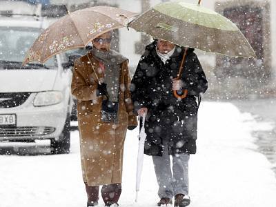 La nieve y un nuevo descenso de las temperaturas mantienen en alerta a 28 provincias españolas - 02/12/10