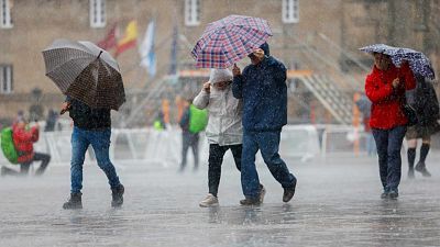 La península seguirá bajo el influjo de una circulación atlántica y lluvia en muchas zonas