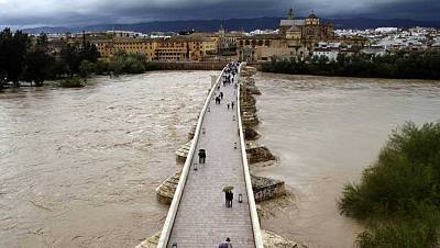 Lluvia en el sur y este peninsular y ligero descenso térmico
