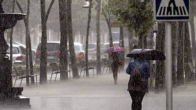Lluvias en el norte y viento muy fuerte en Granada, Almería y Melilla