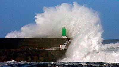 Lluvias fuertes y viento en el litoral gallego
