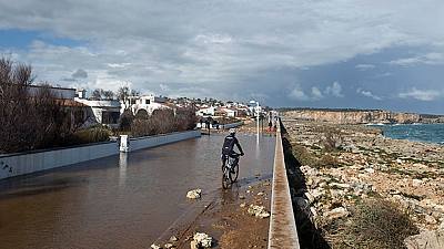 Lluvias y tormentas mañana en Baleares y Cataluña, donde nevará a cotas bajas