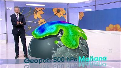 Nevadas en Pirineos. Intervalos de viento fuerte en el bajo Ebro, Ampurdán, Menorca, norte de Galicia y puntos de Canarias