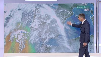 Nuboso o cubierto en Galicia, oeste de Asturias y noroeste de Castilla y León, con posibilidad de algunas precipitaciones débiles