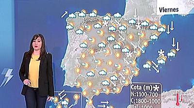 Pendientes de la crecida del Ebro en una jornada de precipitaciones en el norte y Baleares