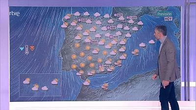 Precipitaciones localmente fuertes o persistentes en el área Cantábrica y mitad oeste de Pirineos. Nevadas en áreas montañosas de la mitad norte peninsular