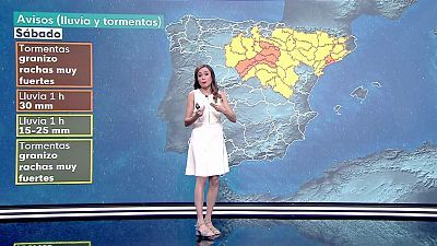 Temperaturas elevadas en el medio Ebro y depresiones del nordeste. Descenso notable de las máximas en zonas del centro peninsular.