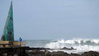 Viento fuerte con rachas huracanadas en Galicia y Cantábrico