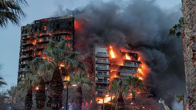 Avance informativo - Incendio de un edificio en Valencia - 22/02/24