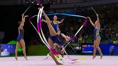 Campeonato del Mundo. Competición general conjuntos 5 cintas y 3 pelotas / 2 aros Grupo A