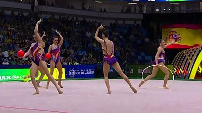 Campeonato del Mundo. Competición general conjuntos 5 cintas y 3 pelotas / 2 aros Grupo B
