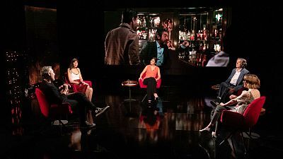 Coloquio: Entre dos aguas