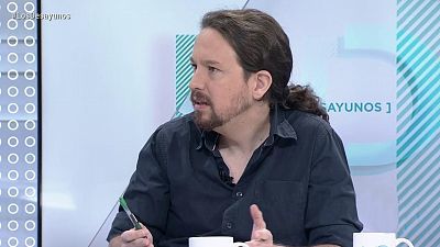 de TVE - Pablo Iglesias, Secretario general de Podemos, y Belén Barreiro, socióloga y expresidenta del CIS