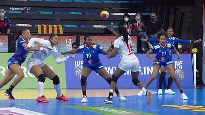 Balonmano - Campeonato del Mundo femenino: Francia - Angola