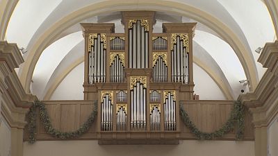 Los 1450 tubos del nuevo órgano de Fuente Álamo, listos para resonar
