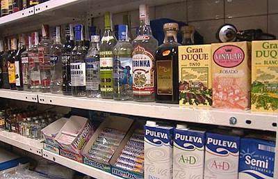 Vender alcohol a menores está prohibido pero hay quien se salta la prohibición y lo vende