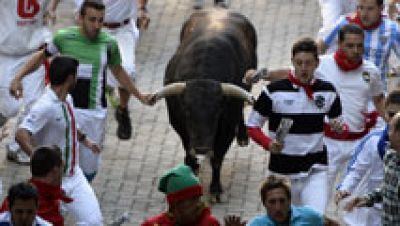 Cuarto encierro de San Fermín 2015 con los Fuente Ymbro