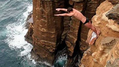 Saltos de acantilados - Red Bull Cliff Diving. Prueba Azores