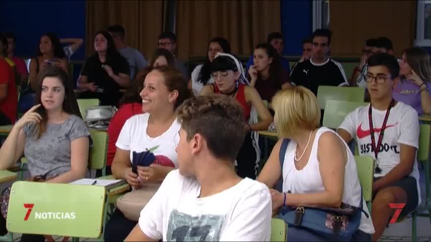 Temporada 5 Número 387 / 28/11/2018 Feria del Libro en IES Alminares