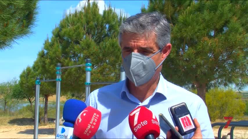 Temporada 7 Número 698 / 21/04/2021 Alcalde sobte la piscina