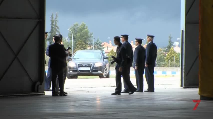 Temporada 1 Número 106 / 25/04/19 El rey Felipe VI visita la base aérea de Granada