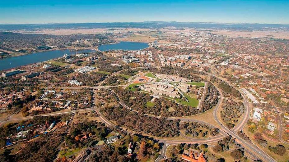 Canberra, la capital australiana rodeada de lagos y canguros