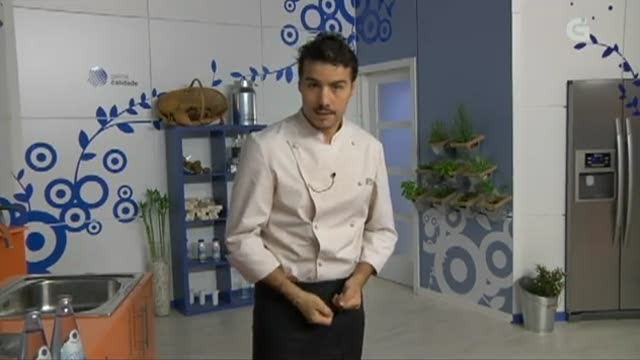 Crema de sopa castelá con bacallau confeitado - 13/02/2013 00:00