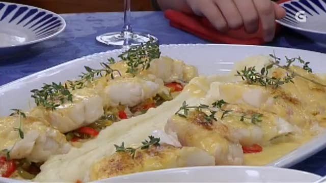 Bacallau fresco con puré de allos e empanadillas de polbo con verduras asadas - 10/03/2016 22:00
