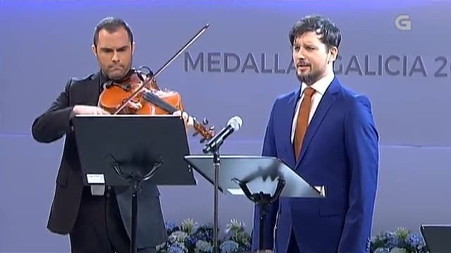 O himno galego pecha a entrega das Medallas de Galicia - 24/07/2017 14:00
