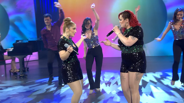 Sara Iglesias e Lorena Guerra cantan 'De cor esperanza' - 18/01/2020 01:43